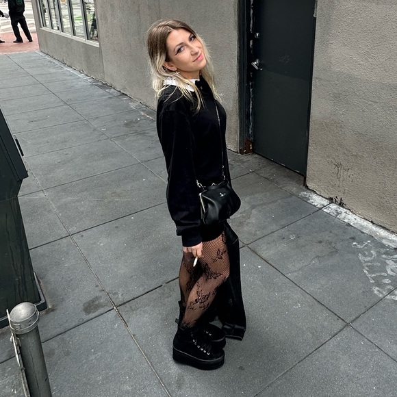 hi, I’m claire, welcome to my shop! 🪩 - Picture 3 of 5